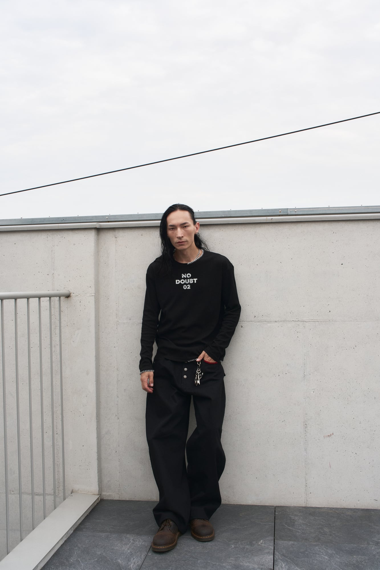 UL LS T-Shirt 01 BLACK