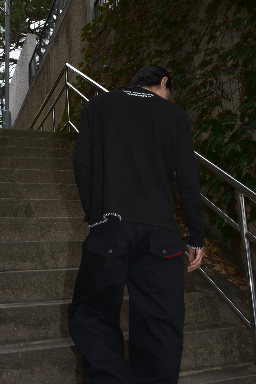 UL LS T-Shirt 01 BLACK