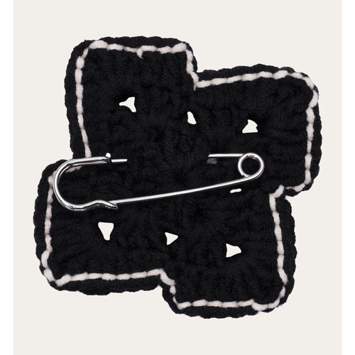 UL Brooch 01 BLACK