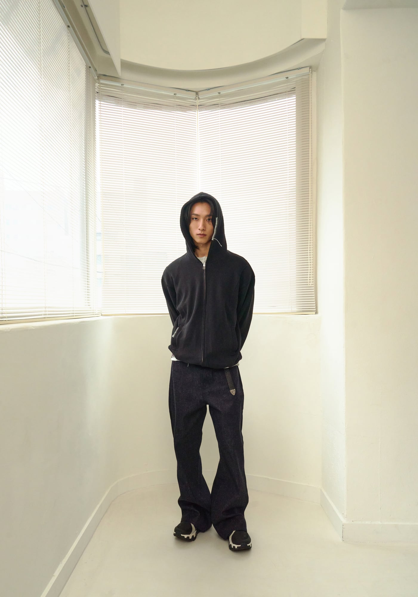 UL Thermal Zip Hoodie 01 BLACK